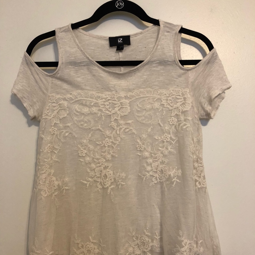 Cold shoulder short sleeve top!